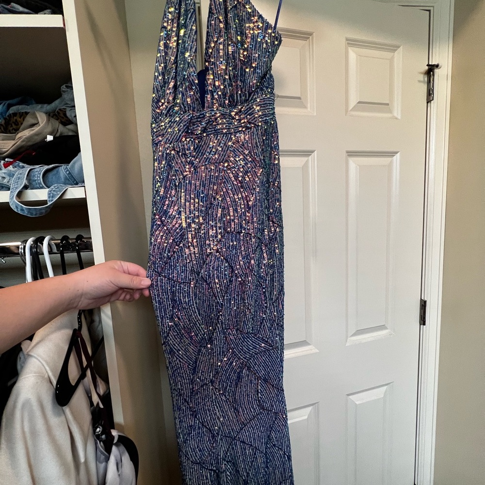 Never worn it , just sitting in closet
